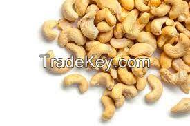 DRIED CASHEW NUTS