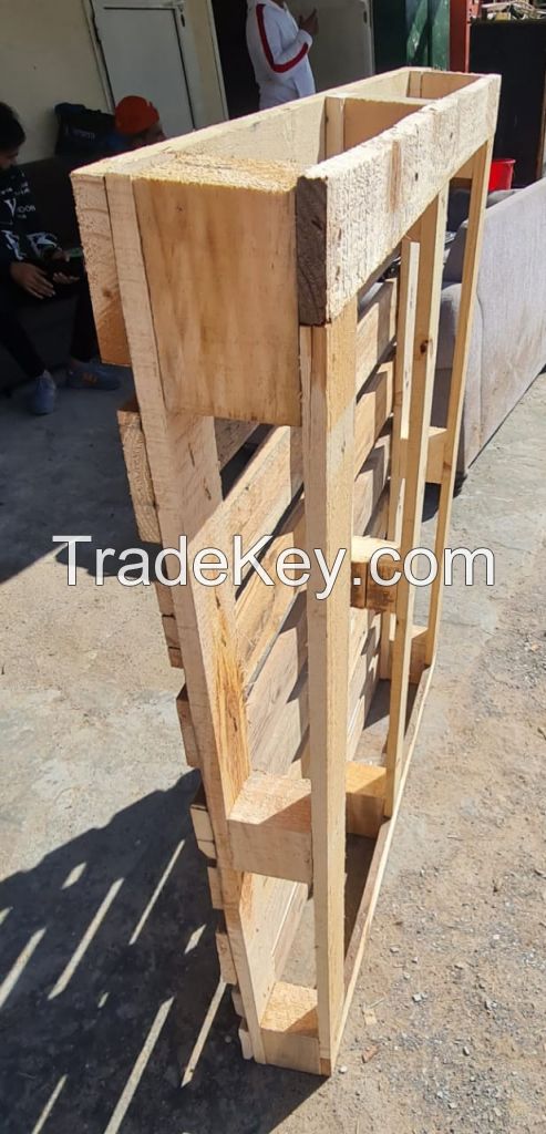 0555450341 wooden pallets Dubai