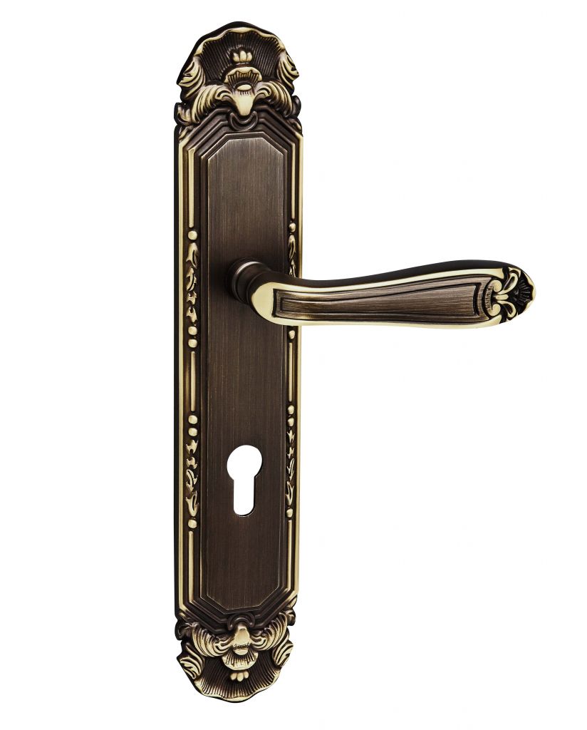 Classic door lock handle made in solid brass