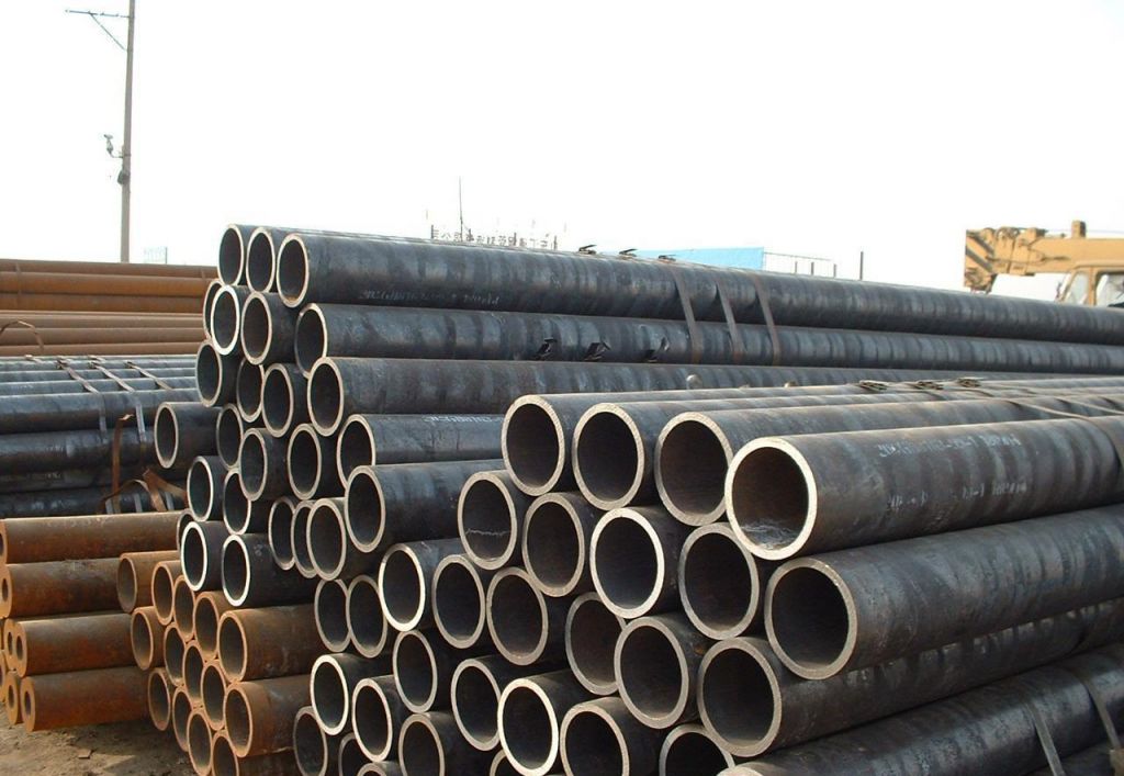 ASTM  A106 seamless steel pipes manufacturer in high quality