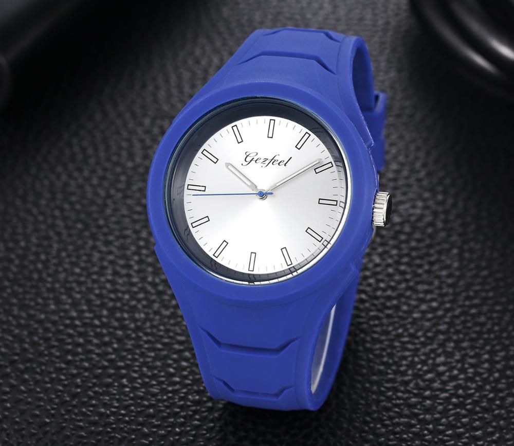 Latest classic plastic Quartz Watch With janpan movt Water Resistant Watch Women 