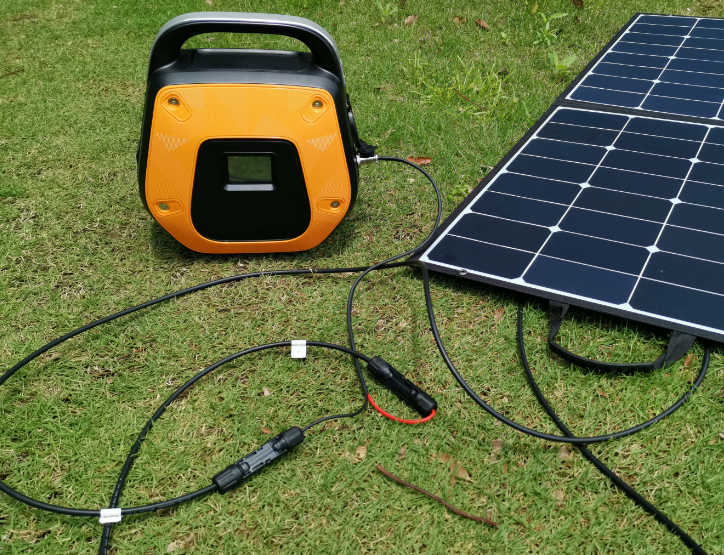 backup online interative UPS battery portable solar power for camping emergency