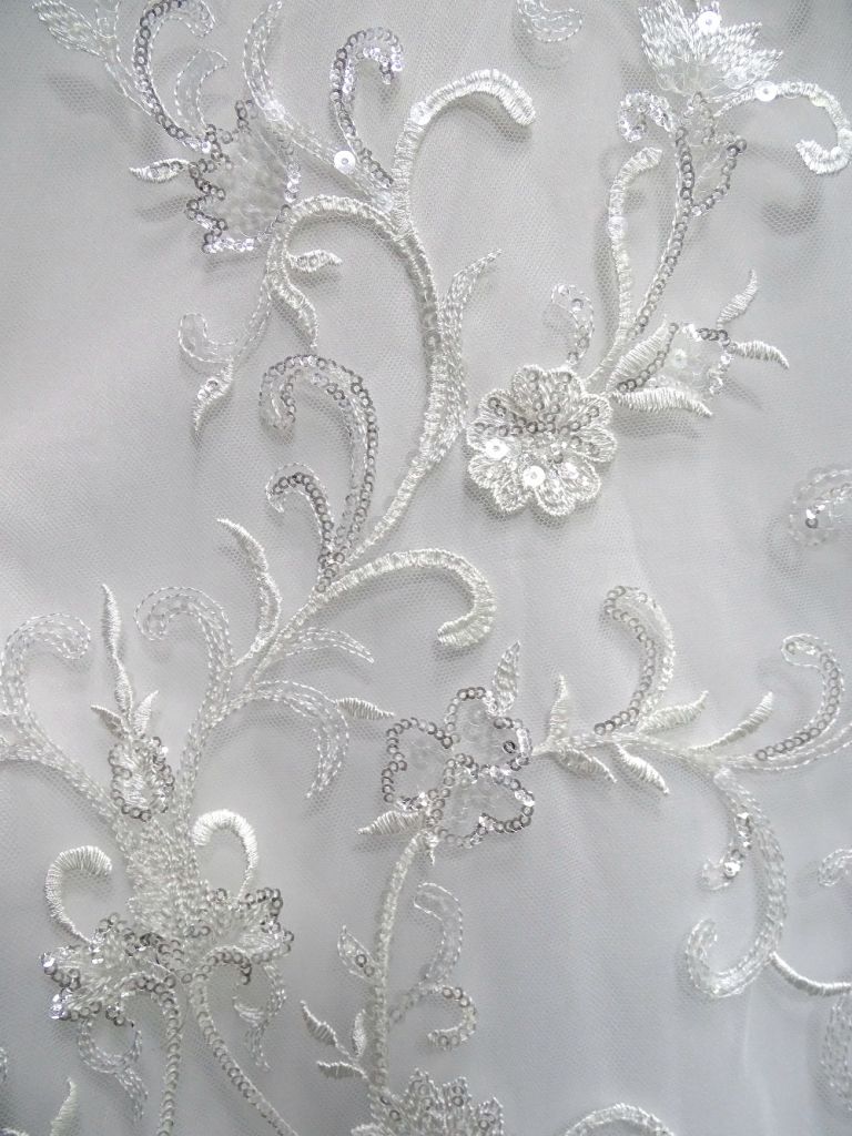 Good quality best price Embroidery lace fabric bridal fabrics for wedding dress from China