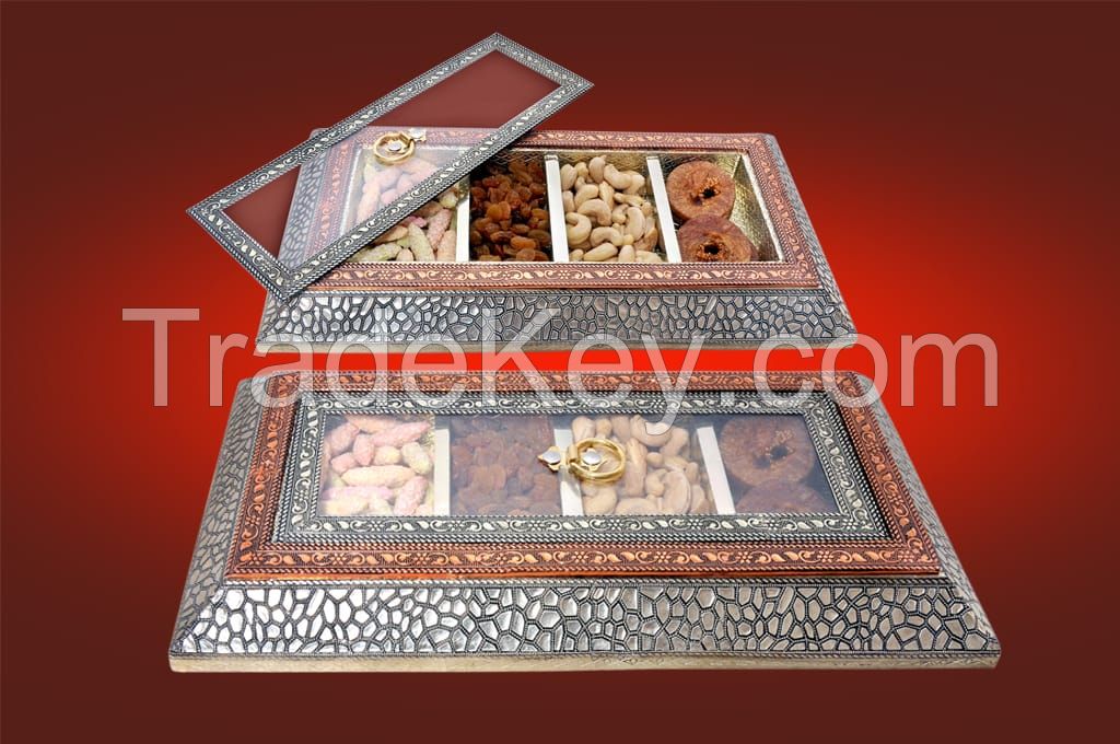 Wooden Handicraft Dry Fruit Box