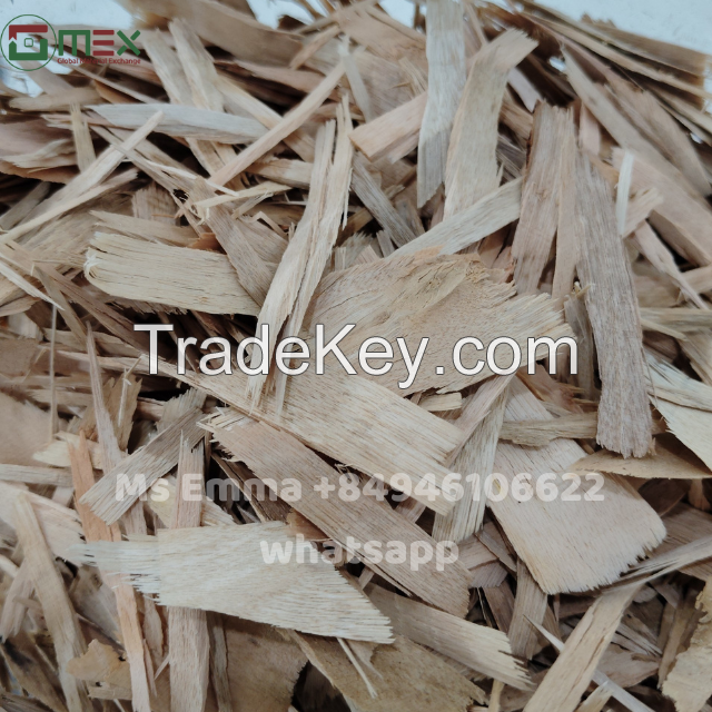 Pure Sandal Wood Chips