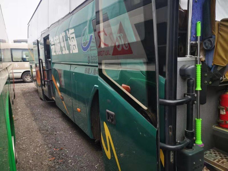 used kinglong 47 seater bus