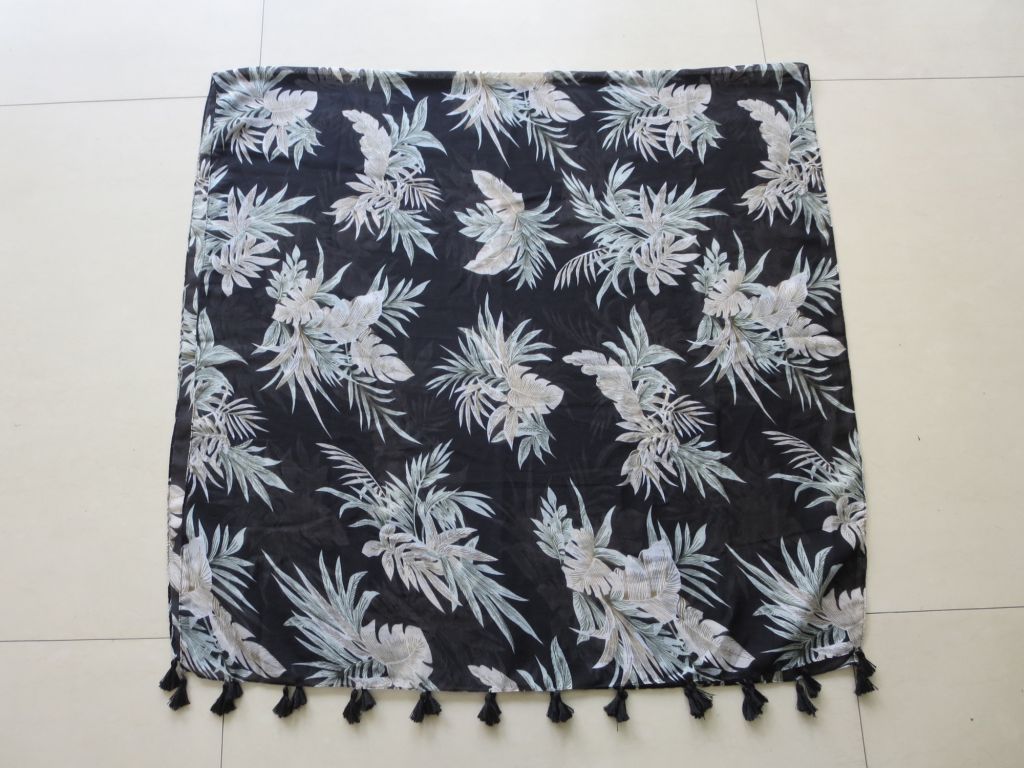 Lady's Printed Scarf In Summer