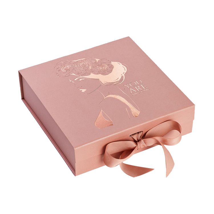 Custom Luxury A5 Deep Foldable Gift Box Packaging Magnetic Gift Box With Ribbon And Gold Foil Logo