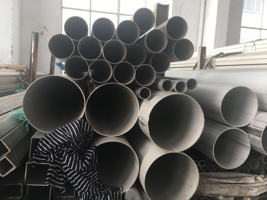  stainless steel pipes