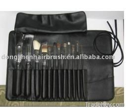 max makeup12pcs brushes set free sampels