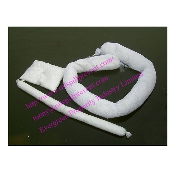 Oil Absorbent Boom/Oil Absorbent Pads from Qingdao Singreat in Chinese(Qingdao Singreat)