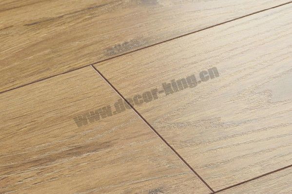 V Grooving Laminate Flooring