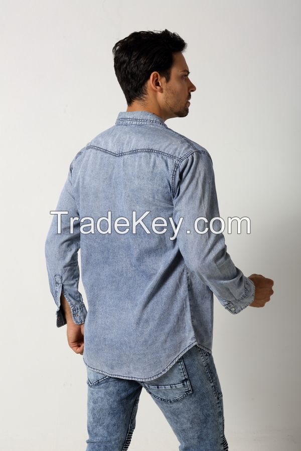 Men's fashion slim denim shirt with two pockets