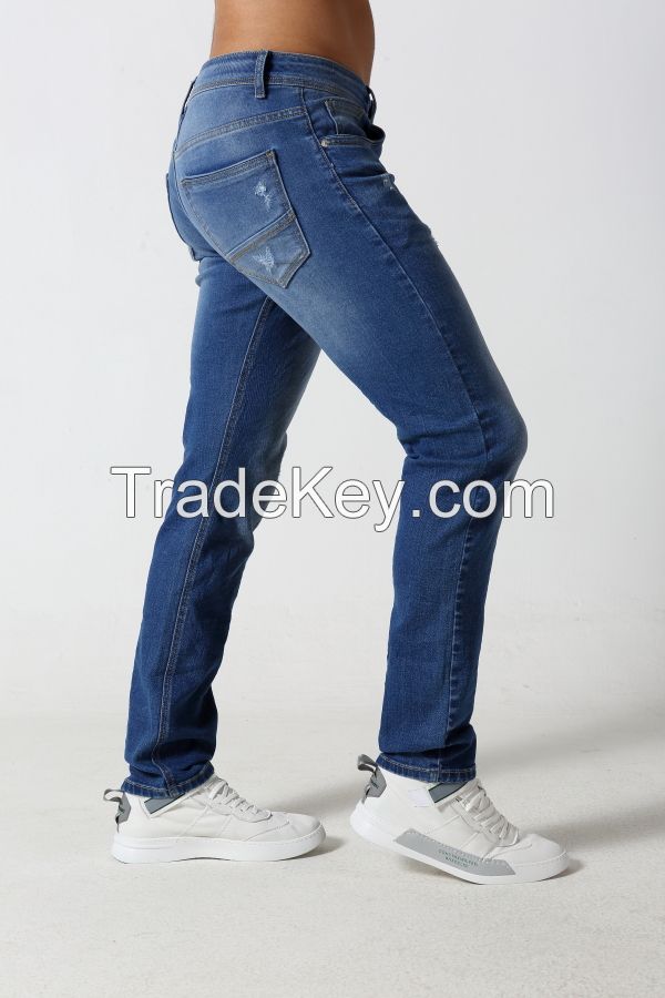 Men's Straight slim denim jeans with rips and distressed