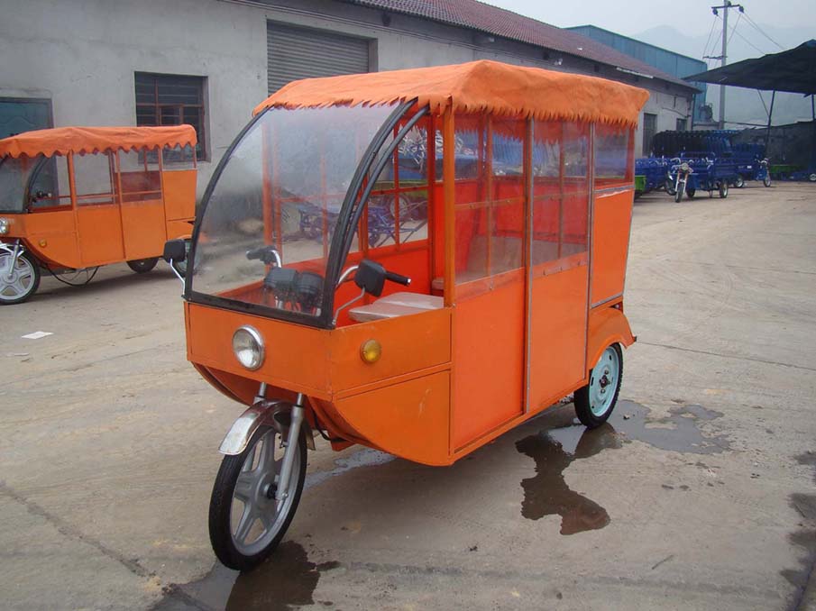 ELECTRIC battery operated tricycle