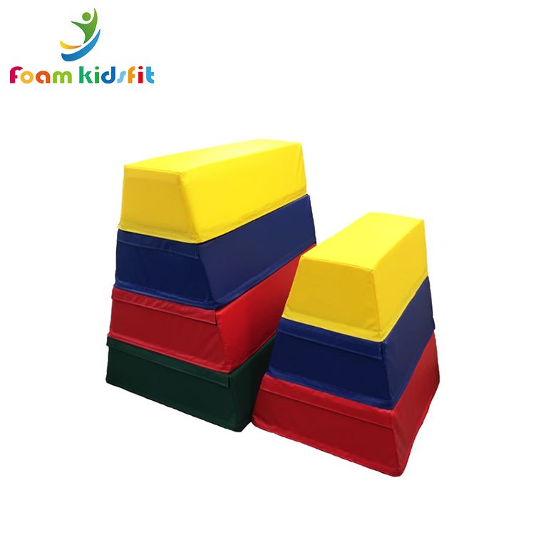 Trapezoidal vault pommel horse mat  for jumping  training