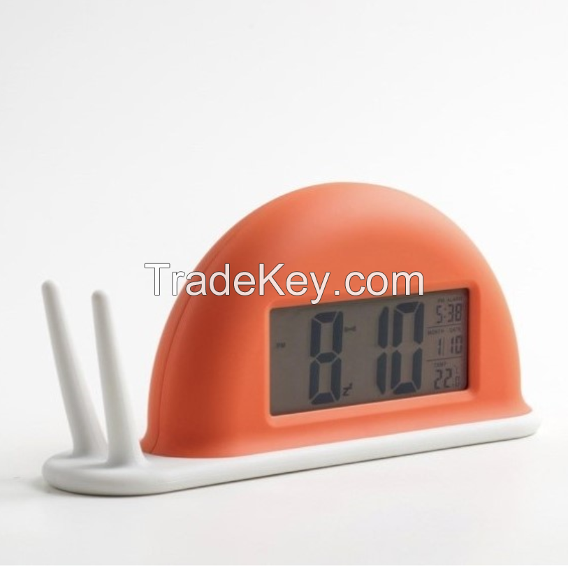 Wholesale CE FCC Factory Supply Smart Digital Alarm Clock Home Decor Cheap Desk desktop Table Battery Clock