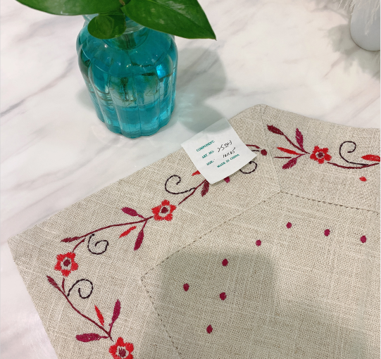 High quality classic 100% linen table runner hand-made color embroidery