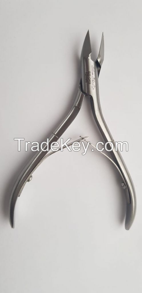 Cuticle Nail Nippers \ Clippers