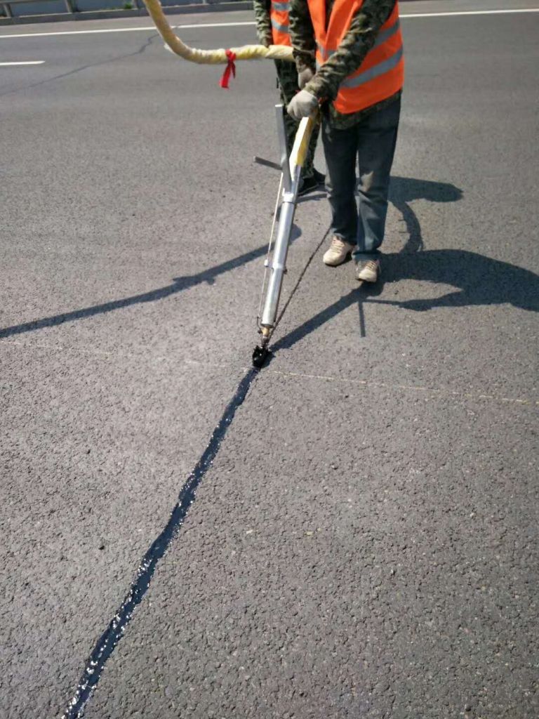 Asphalt Repair Road Crack Sealing Machine