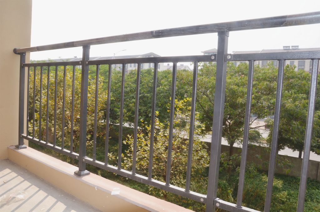 3-Rail practical safety steel railing designs metal balcony fence