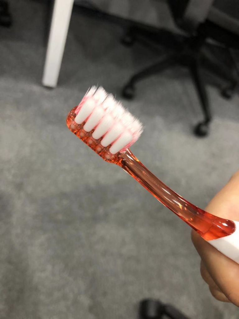 Yu Chi Liu Xiang Toothbrush