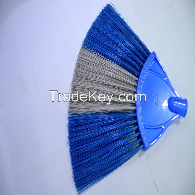 KleanOne Fan Brush