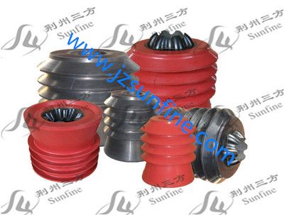 PDC serration non-rotating cementing plug