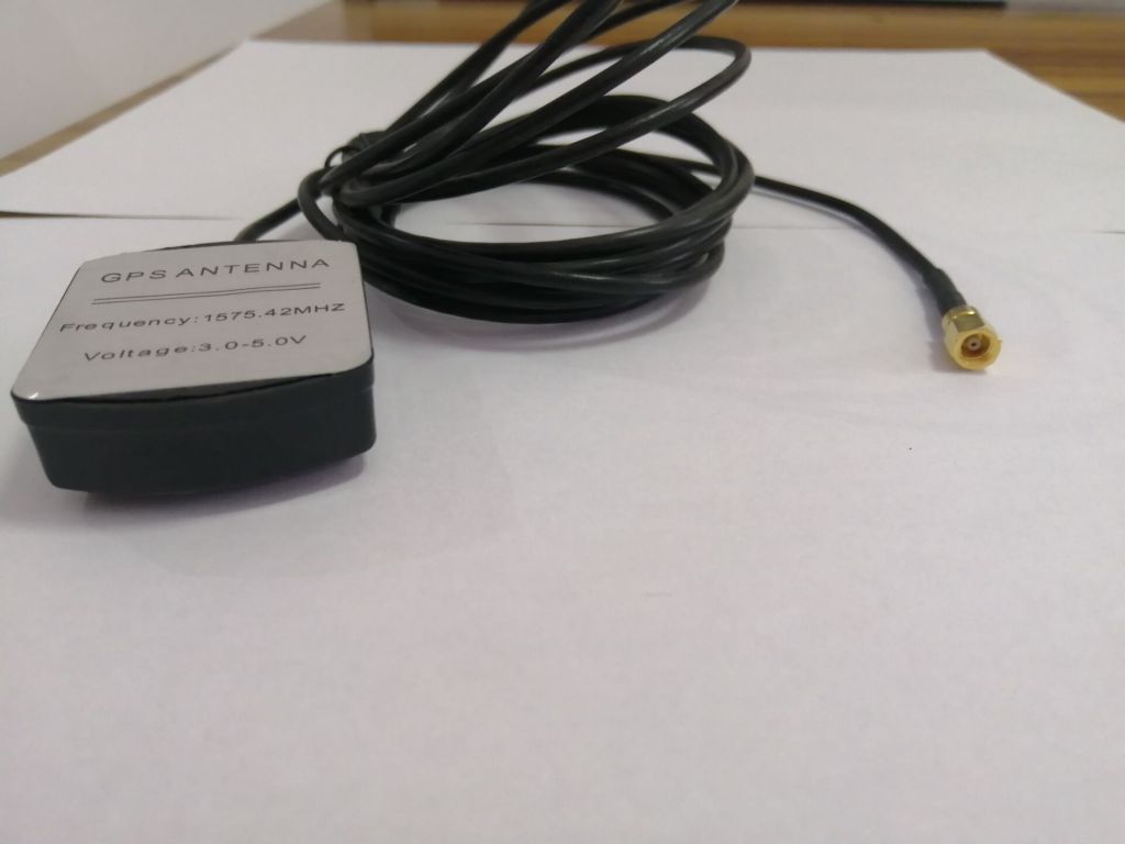 GPS+GSM Antenna with SMA Connector Magnetic Mounting