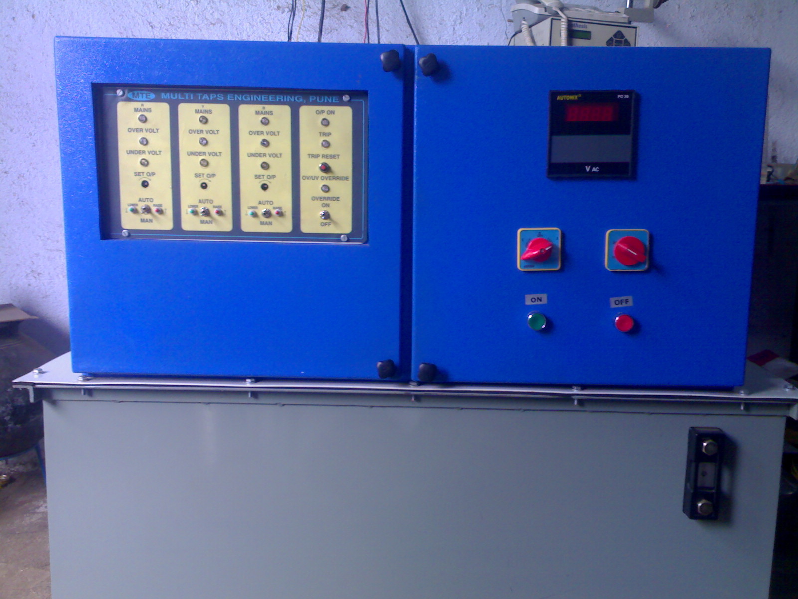 Servo Controlled Solid State Voltage Stabilizer