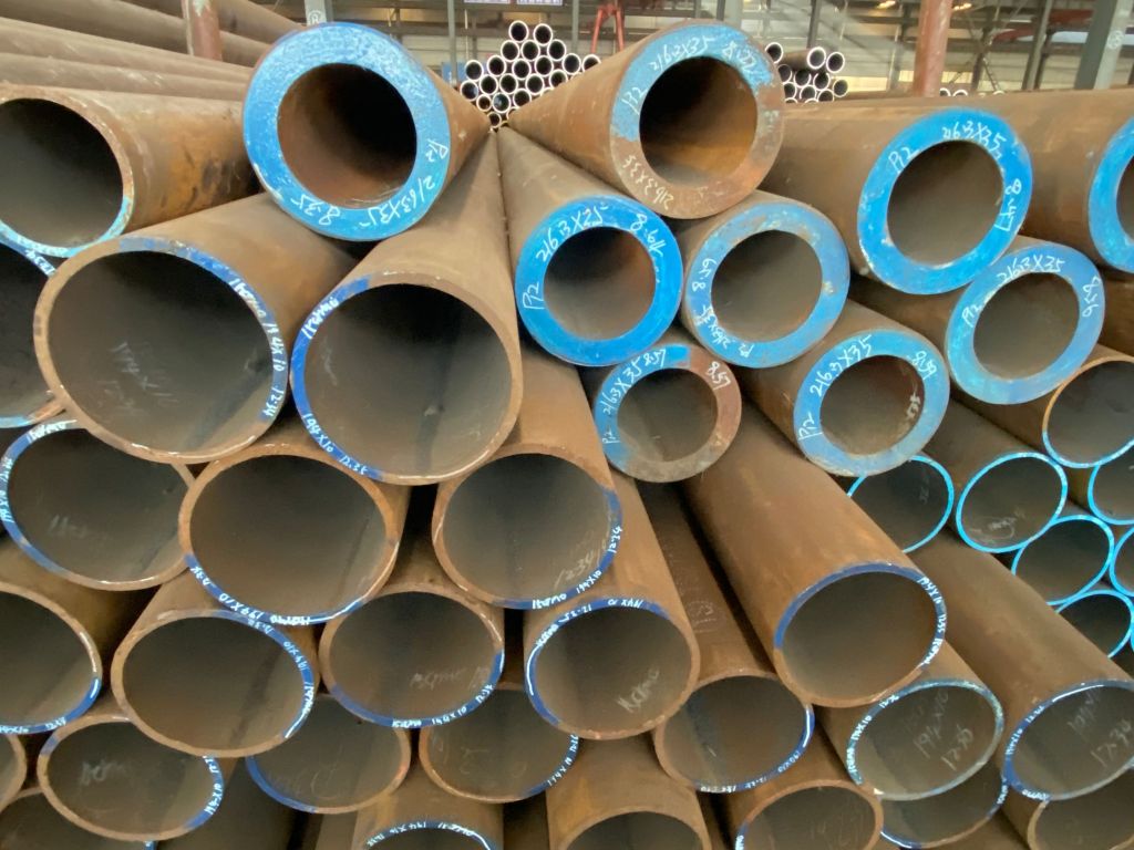 ASTM A335 p2 p5 p9 p11 p12 p22 p91 seamless alloy steel pipe