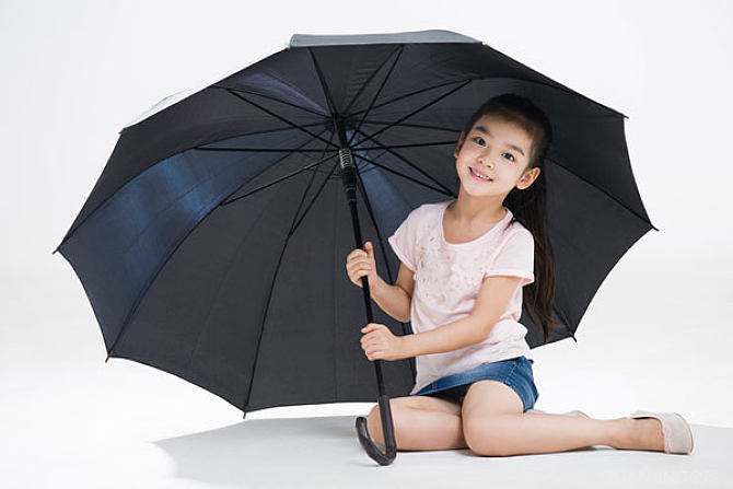 Umbrellas Children tents  Laundry basket Raincoat