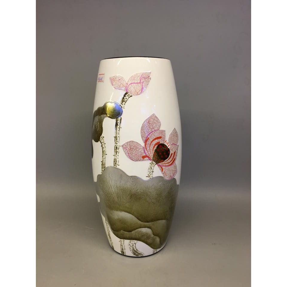 Lacquer Wooden Flower Vase