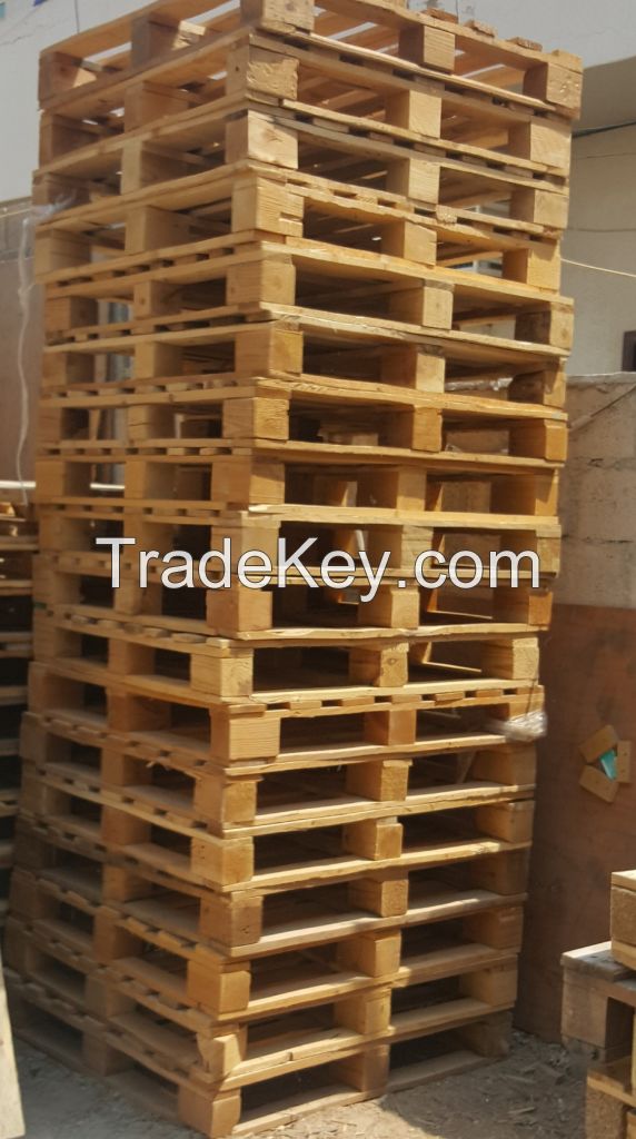 Used wooden pallets Dubai-055540341