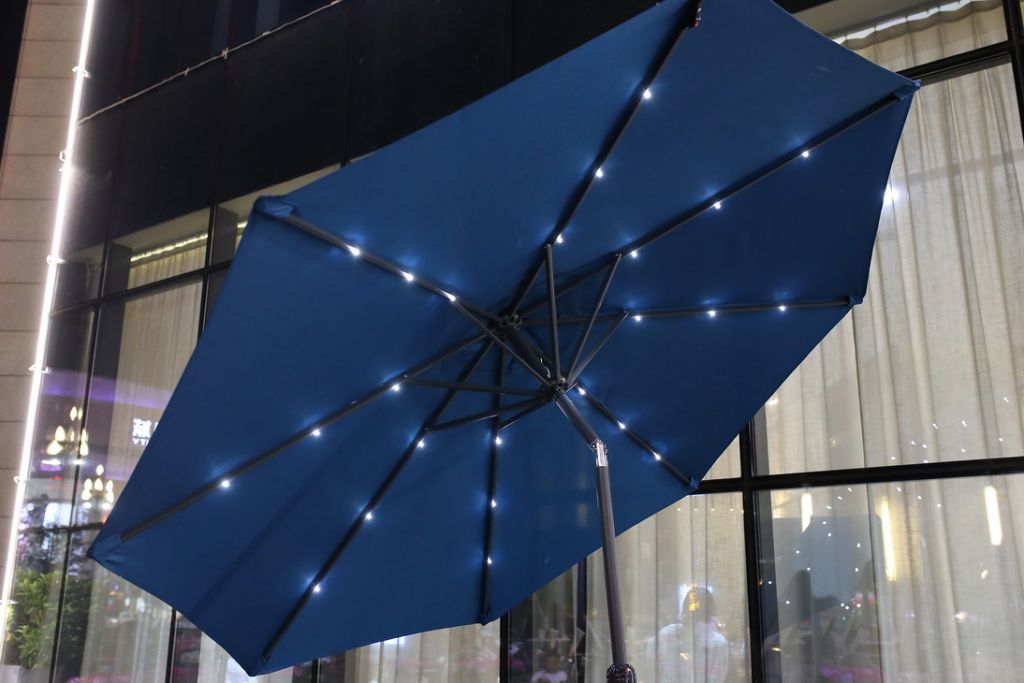 â€‹270-8 Market Umbrella with LED light 