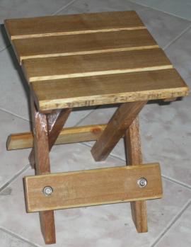 Outdoor Solid Wood Folding Stool