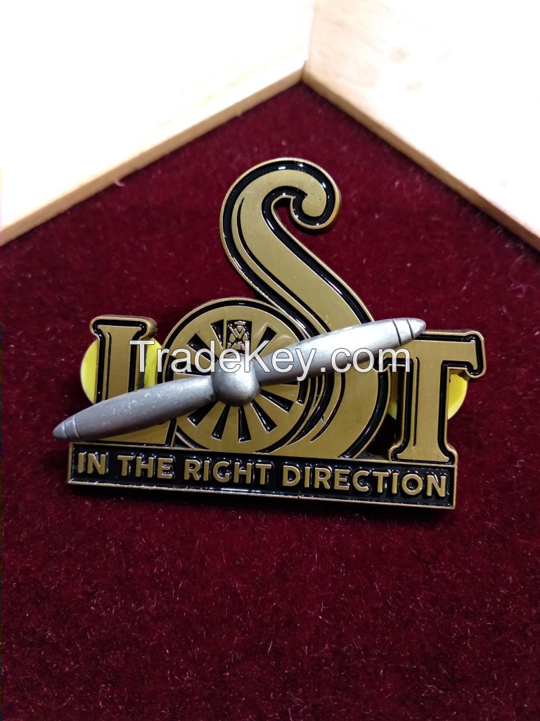 Lapel pins, Metal badge