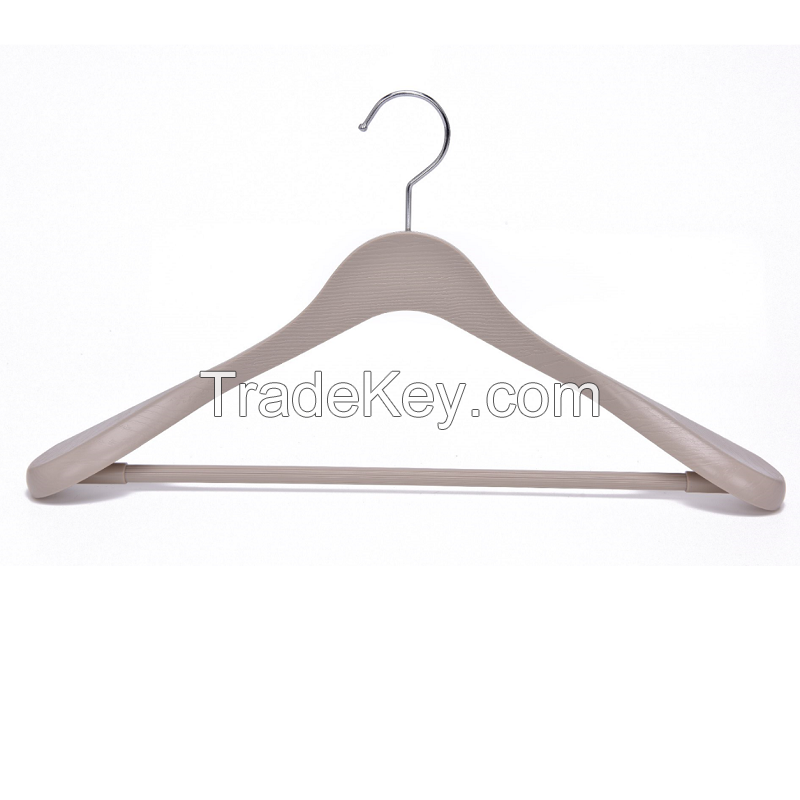 EISHO NATURE COLOR PLASTIC HANGER WITH WIDER SHOULDER