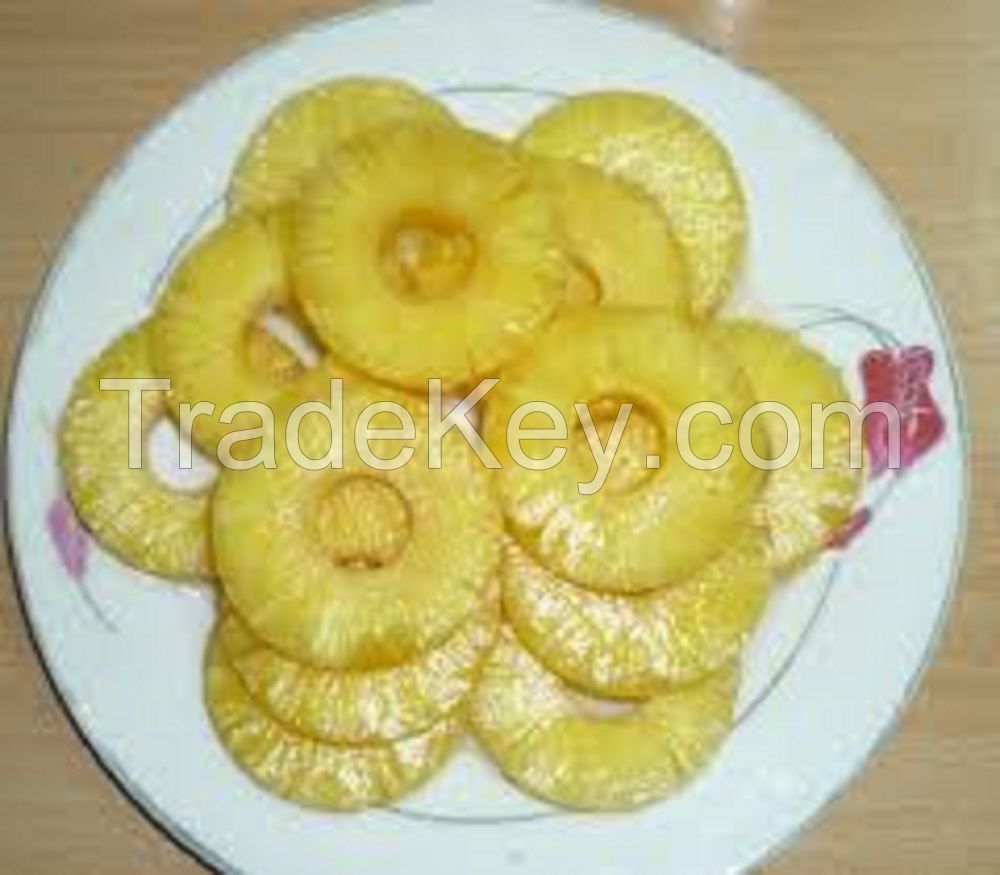 Health canned pineapple slices in syrup