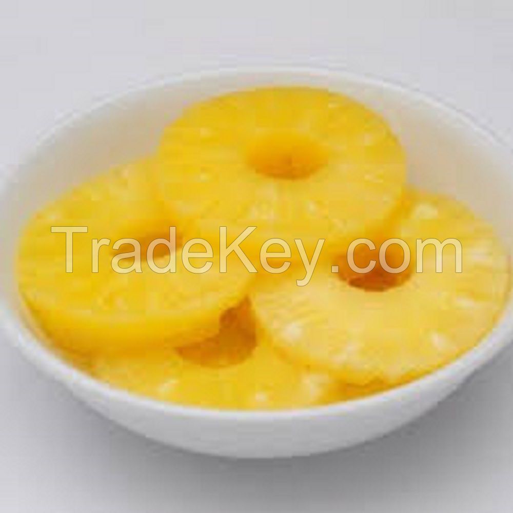 Health canned pineapple slices in syrup