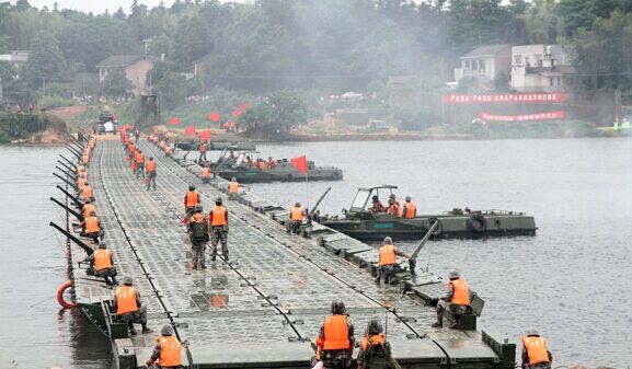 HZ Ribbon Pontoon Bridge