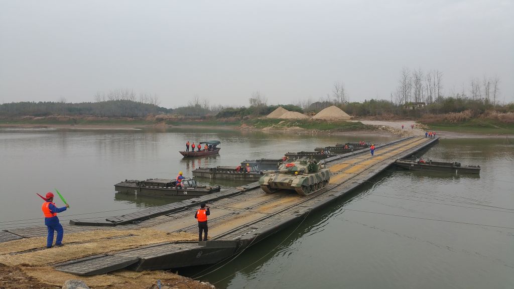 HZ Ribbon Pontoon Bridge