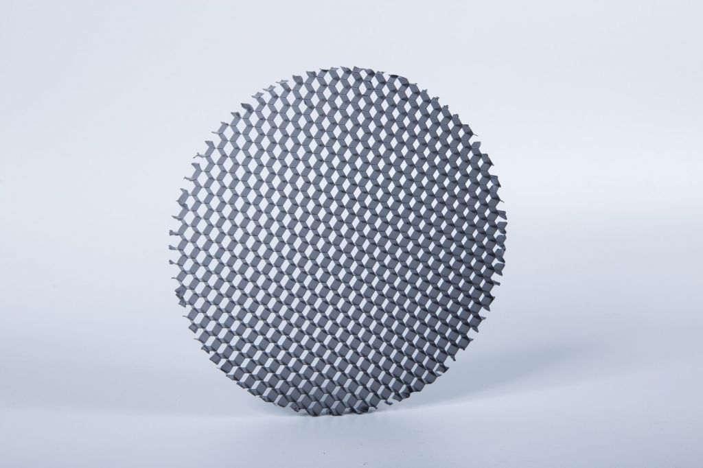 Microporous aluminum honeycomb core for Led lighting