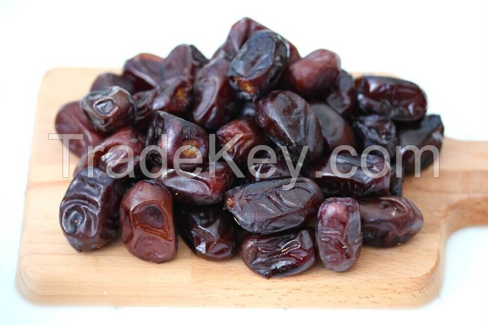 Dates , Dry Dates