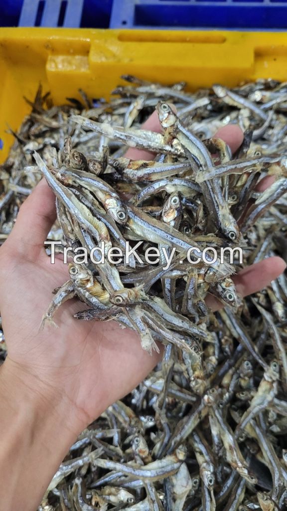 DRIED ANCHOVY FISH/ SUNDRIED ANCHOVY FROM VIET NAM SUPPLIER/ Stella