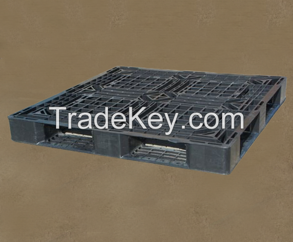 PLASTIC PALLETS 1100 SQ