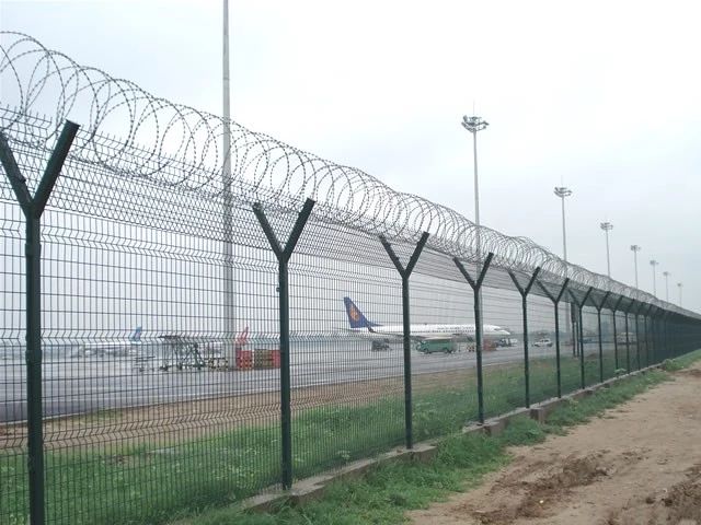 Airport 3d curved welded wire fence