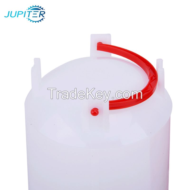 Automatic poultry plastic chicken drinker for farm