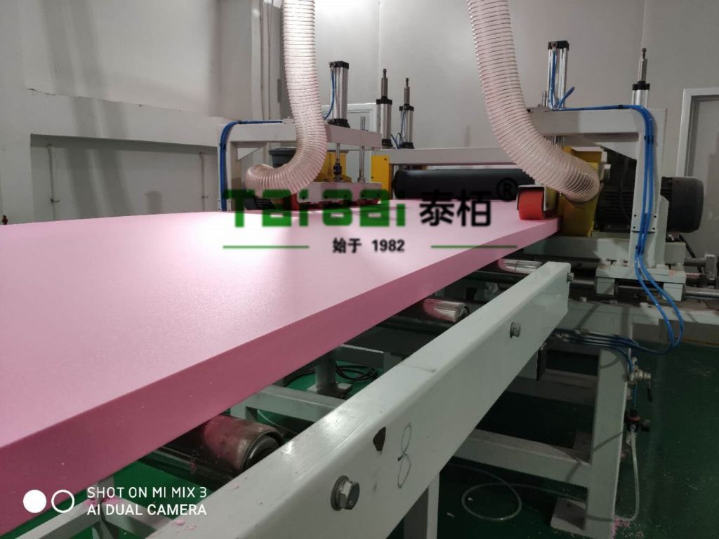 XPS foam board, pink building insulation board, roof insulation, water