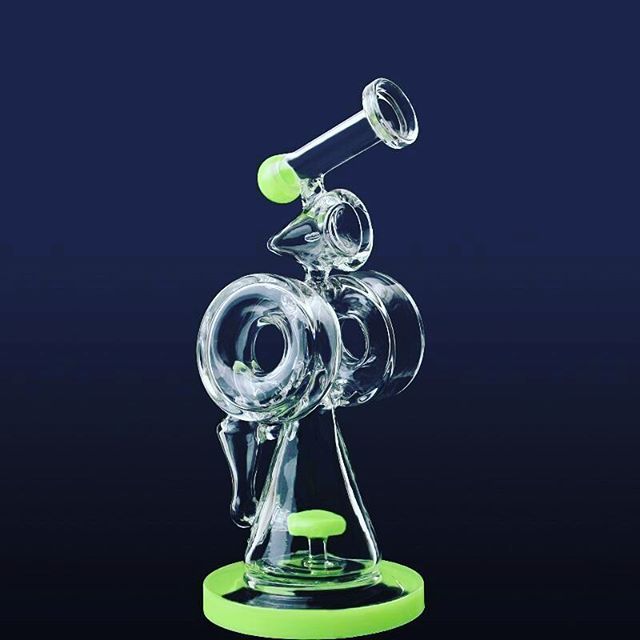 bongs glass smoking pipe